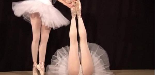  Amazing ballerina  Tube Cup